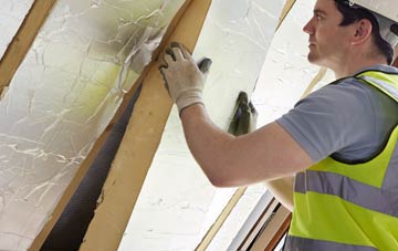 Llundain Fach loft insulation